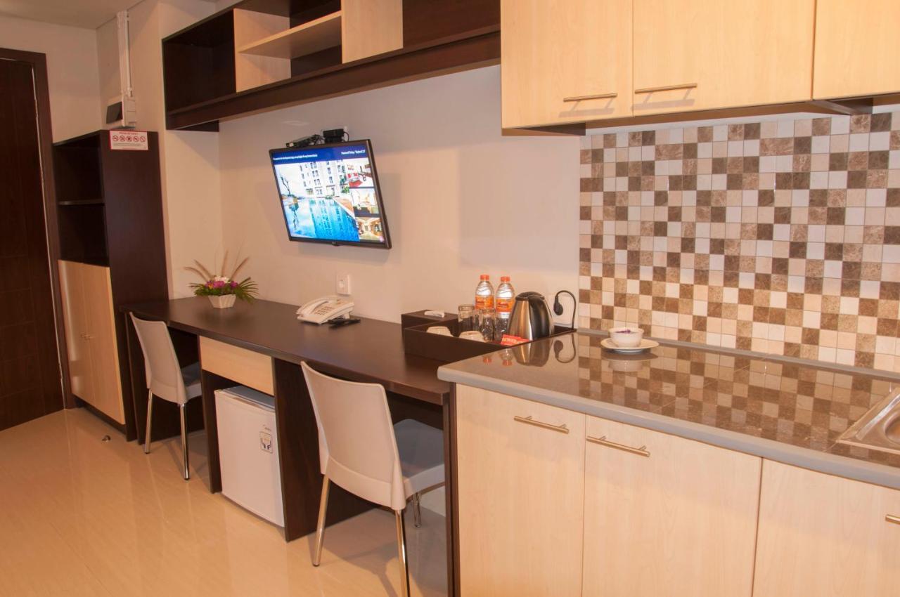 Skyland City Hotel Jatinangor Cilimus Экстерьер фото